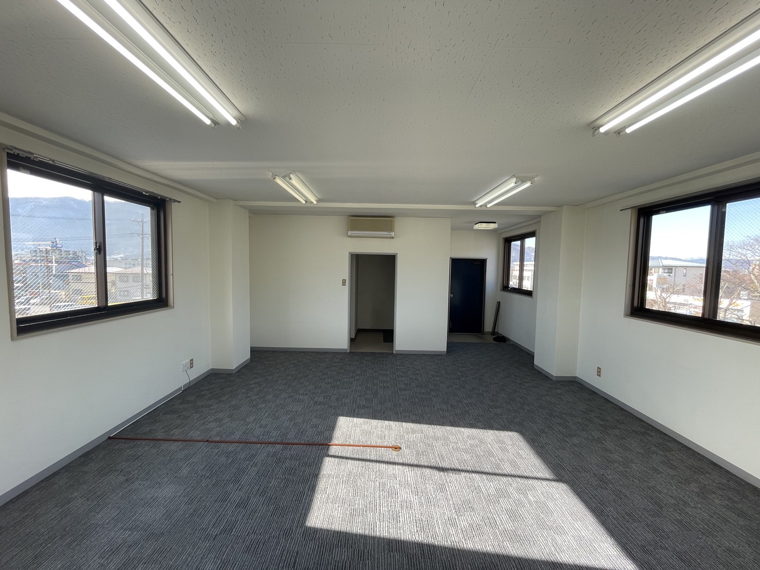 apartment 諏訪市沖田町１丁目