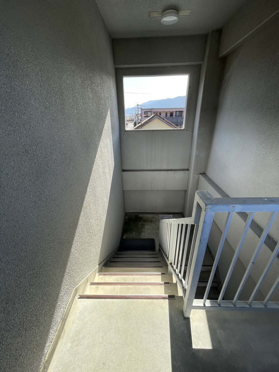 apartment 諏訪市沖田町１丁目