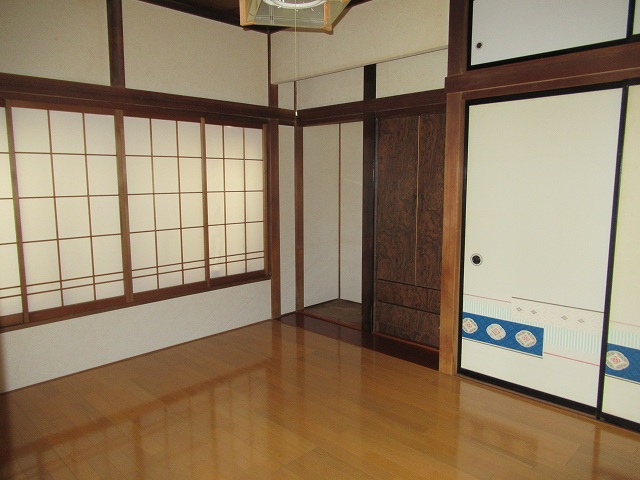 detached 諏訪市大字湖南