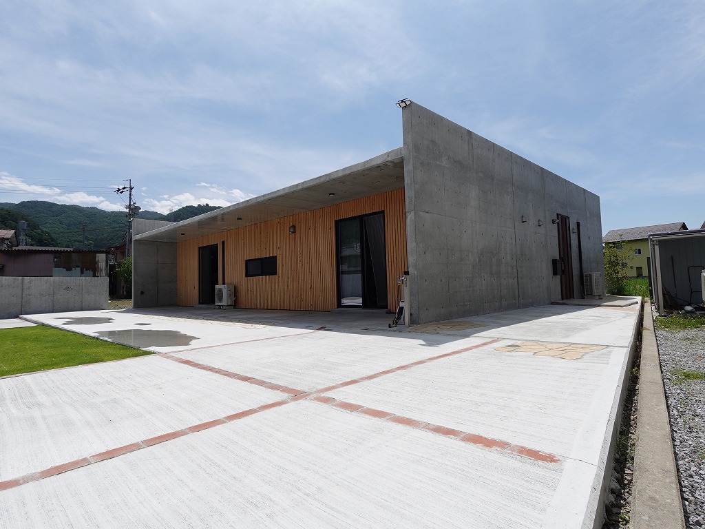 detached 諏訪市大字四賀