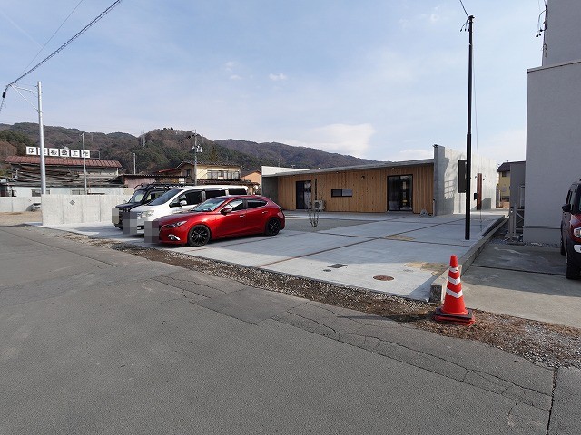 detached 諏訪市大字四賀