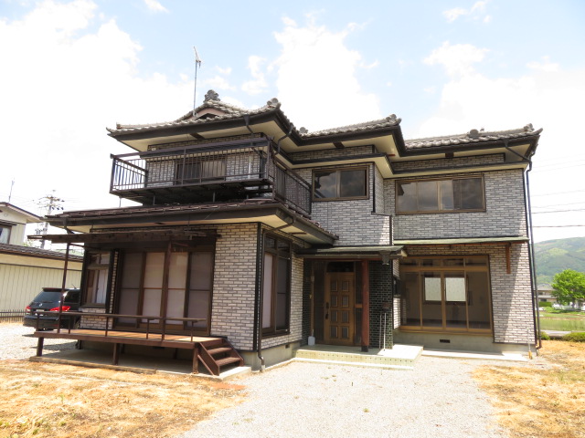 Cheap house in Nagano Ken, Japan.