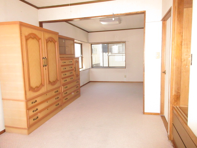 2階西側カーペット室
