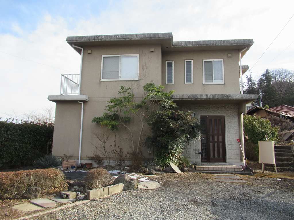 長野県諏訪市の一戸建て | 1200万円 | 6DK+S | 793.22m² | 補助金3件・最大190万円 | Akiyama hou…